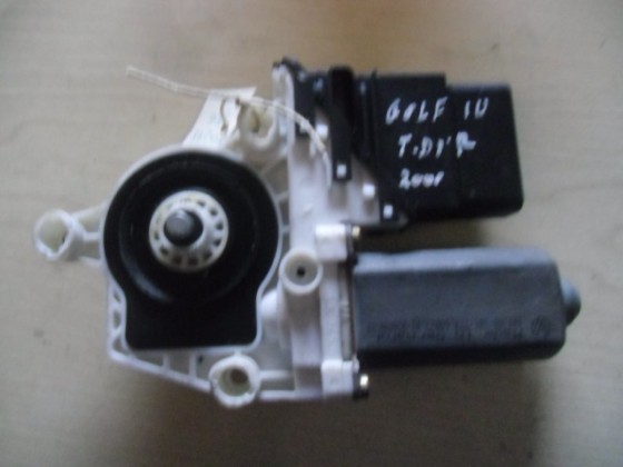 Motor Elevador Trás Direito Volkswagen Golf IV 2000 mev298